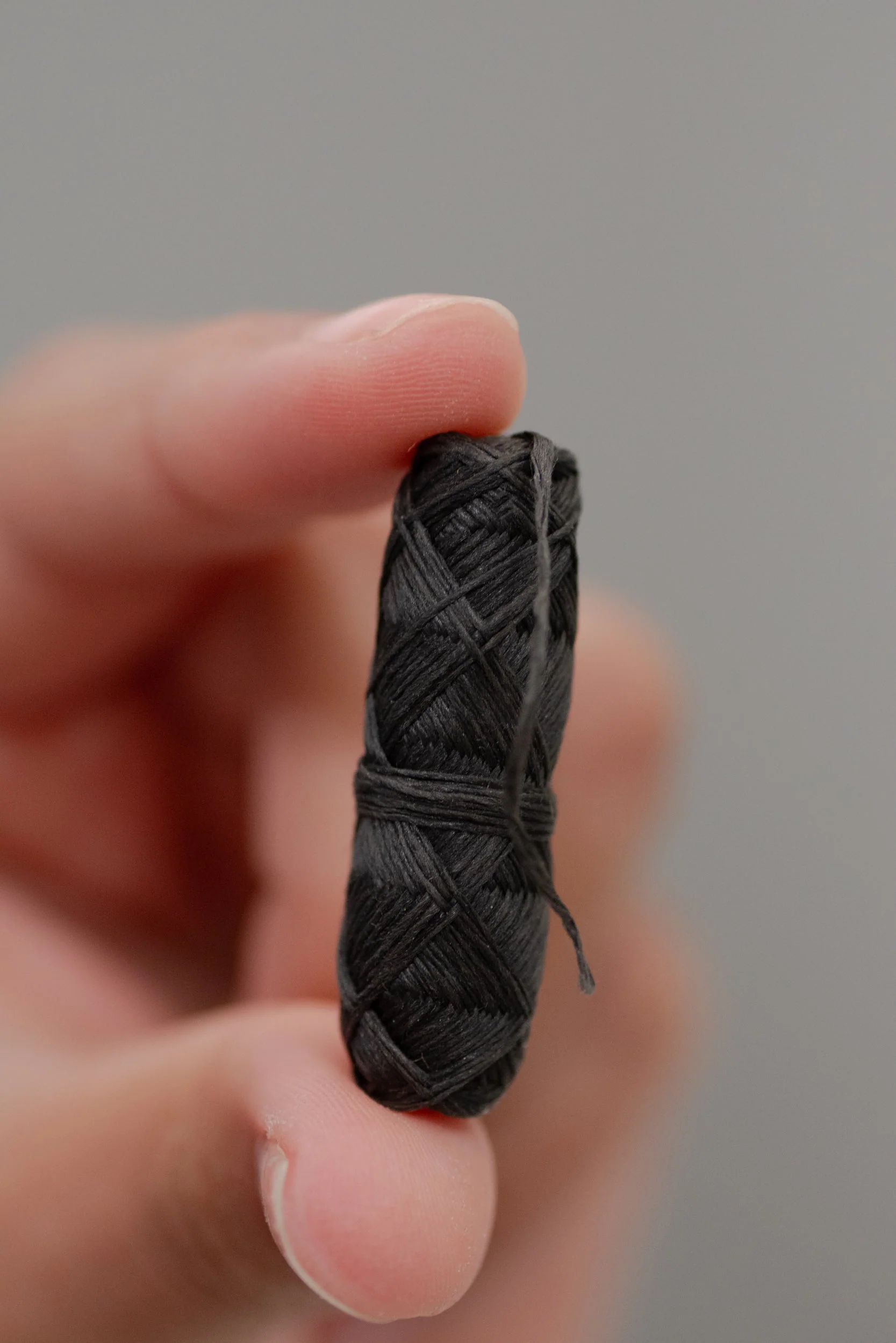 Charcoal Floss - Bamboo Holder - No Tox Life® - Image 4