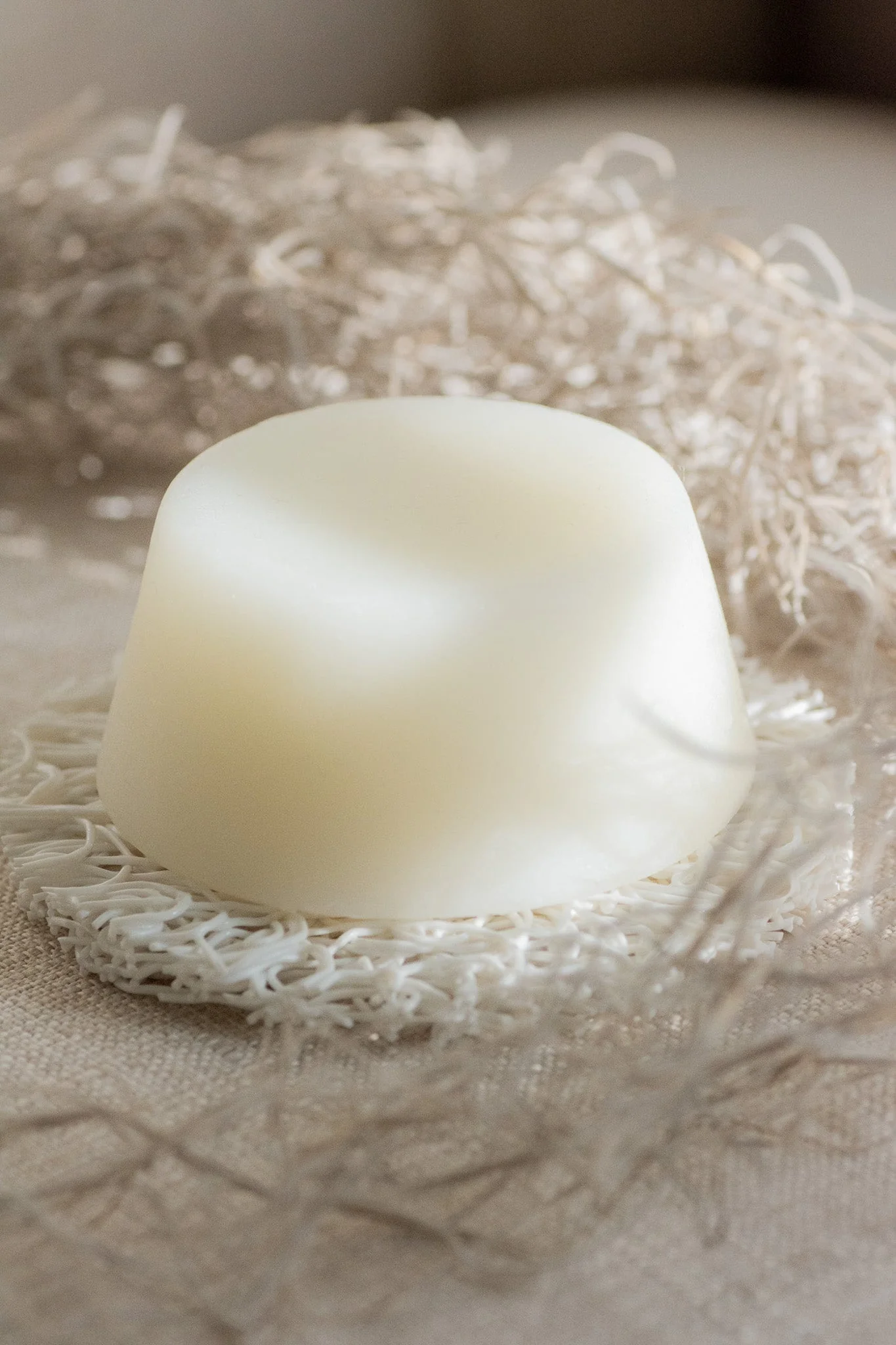 SOLIDSILK® Delicate Volume Shampoo - BIG BAR - No Tox Life® - Image 2