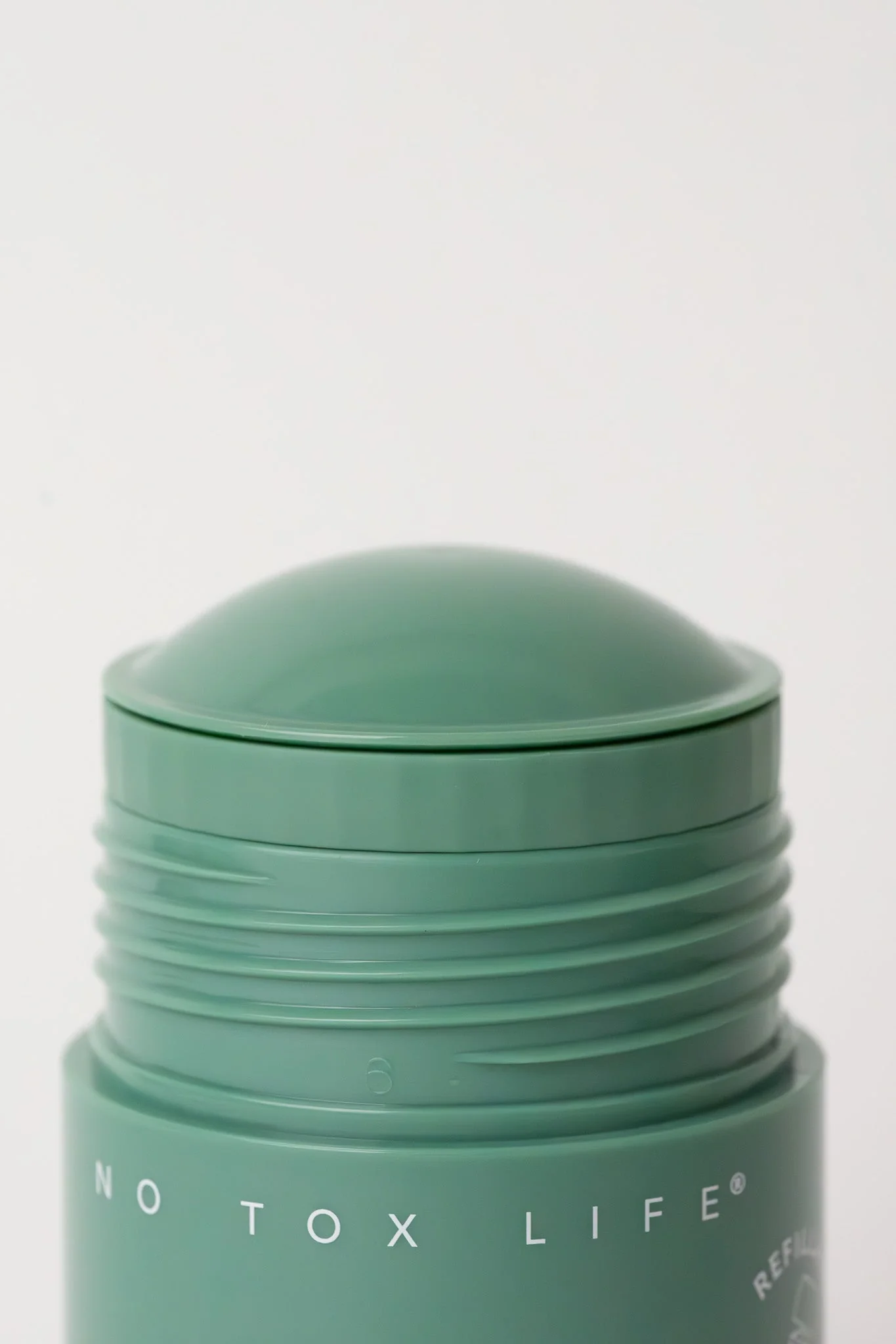 SOLIDSILK® Refillable Deodorant (Pure Aloe Fragrance-Free) - Extra Strength - Image 4