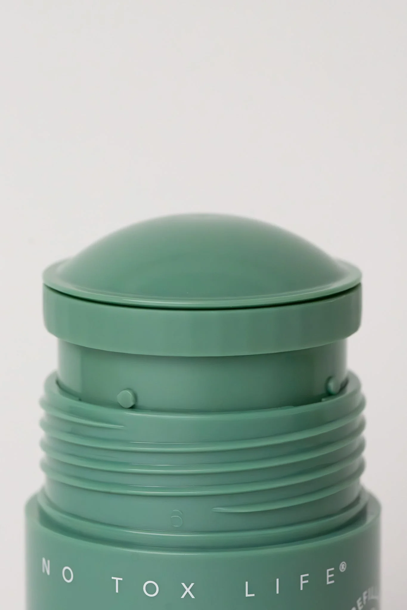 SOLIDSILK® Refillable Deodorant (Pure Aloe Fragrance-Free) - Extra Strength - Image 7